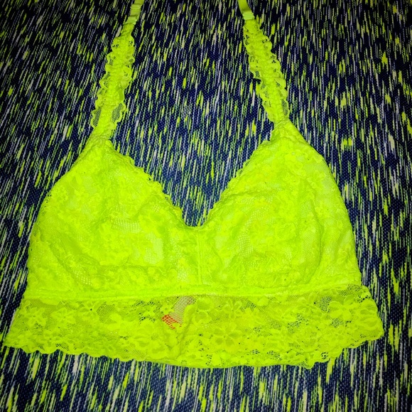 Bathing suit top it is neon green and very cute - Picture 3 of 3